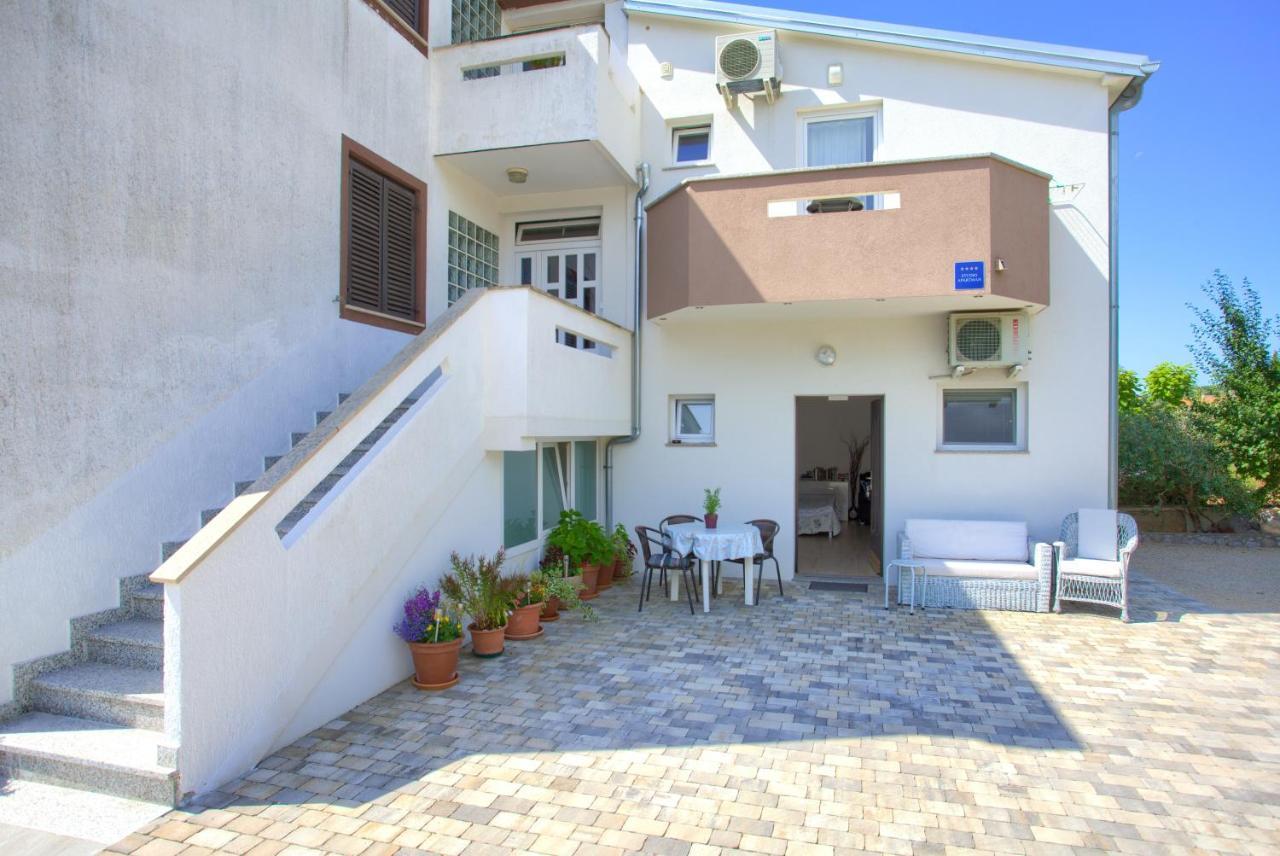 Apartment Nena Krk Town Exterior foto